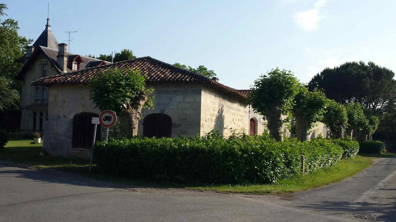 Chateau Rosemont - Grande Maison Familiale Campagne Dans Le Medoc Avec Piscine Et Tennis A 15 Mn Bordeaux Labarde Екстер'єр фото