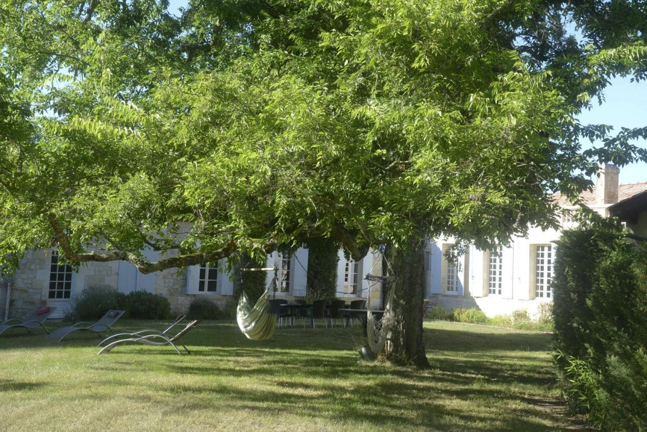 Chateau Rosemont - Grande Maison Familiale Campagne Dans Le Medoc Avec Piscine Et Tennis A 15 Mn Bordeaux Labarde Екстер'єр фото