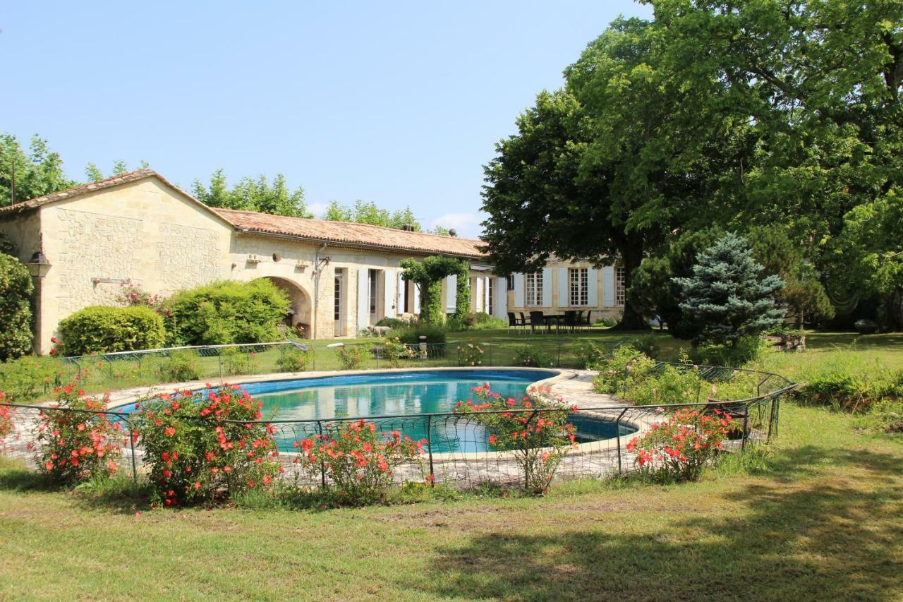 Chateau Rosemont - Grande Maison Familiale Campagne Dans Le Medoc Avec Piscine Et Tennis A 15 Mn Bordeaux Labarde Екстер'єр фото